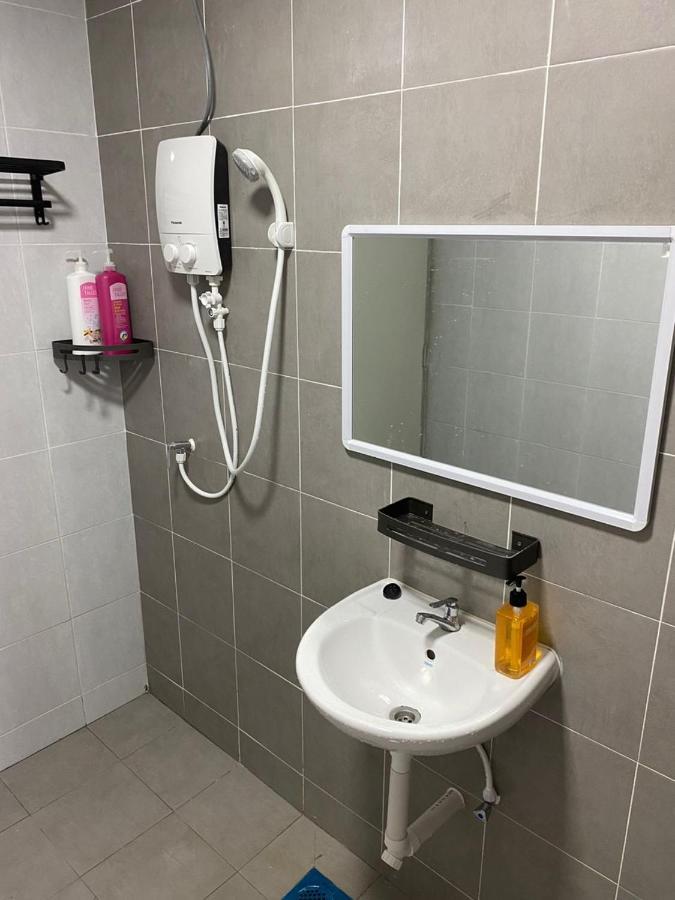 休闲民宿 Leisure Homestay @The Venus Sitiawan Kampong Lumut Kiri Bagian luar foto